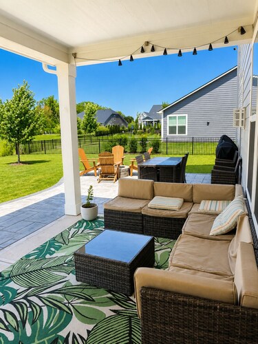 Perfect 1-bedroom retreat just 6 minutes from Ruoff Music Center
