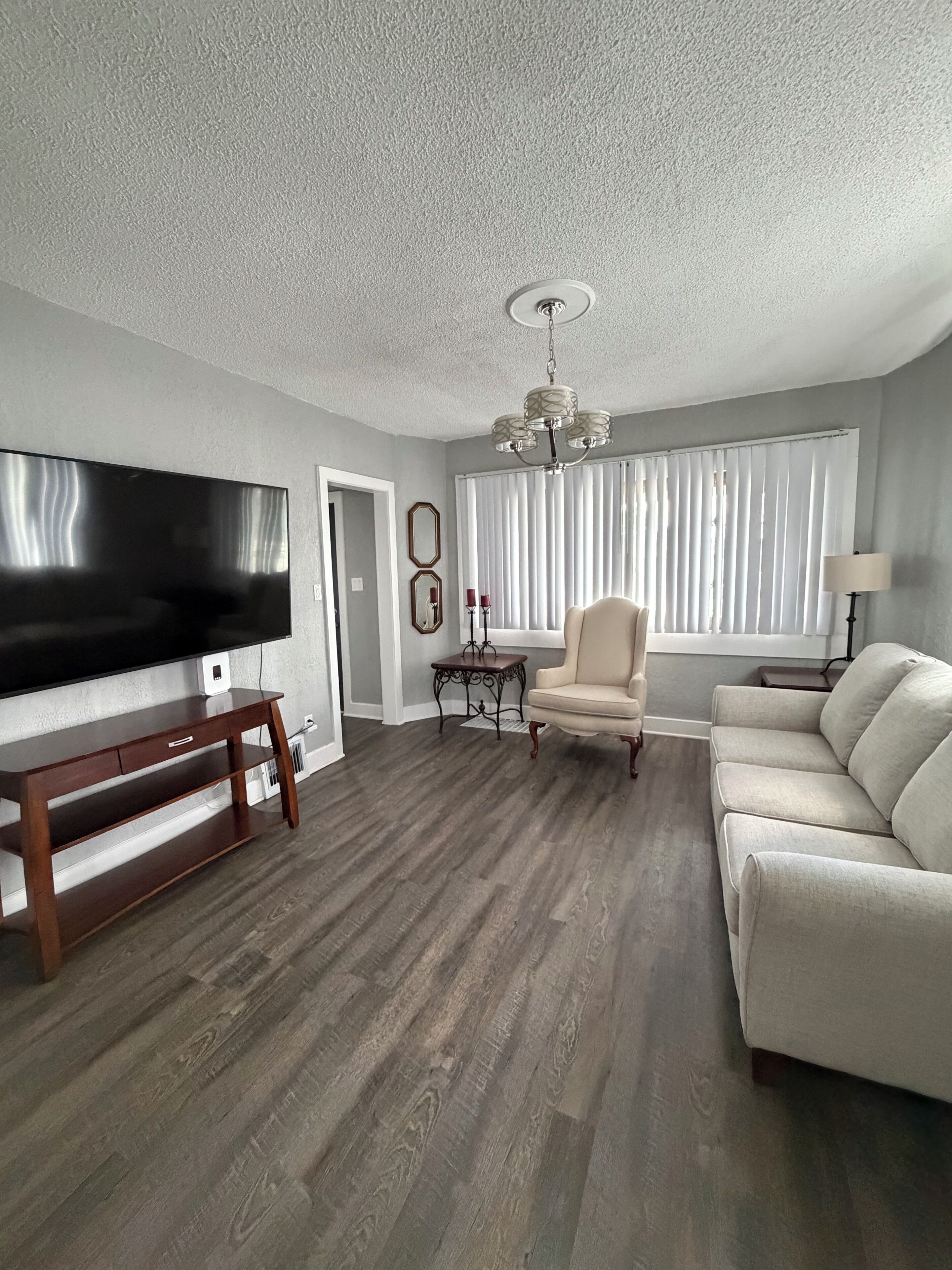 Newly Renovated Modern Home In West Allis - Brookfield, WI