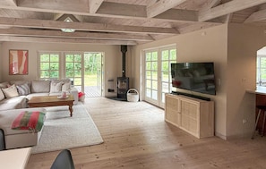 Smart TV - 3 bedroom amazing home in Væggerløse (Væggerløse)