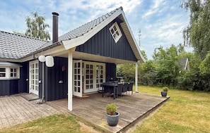 Exterior - 3 bedroom amazing home in Væggerløse (Væggerløse)