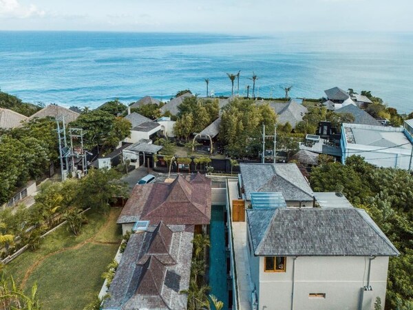 Salty Lotus Hotel - Uluwatu
