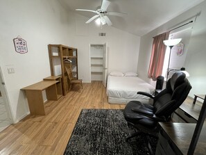 3 bedrooms, WiFi, bed sheets, wheelchair access