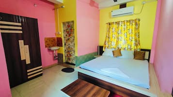 Comfort Double Room, Balcony, Park View | Desk, laptop workspace, free WiFi