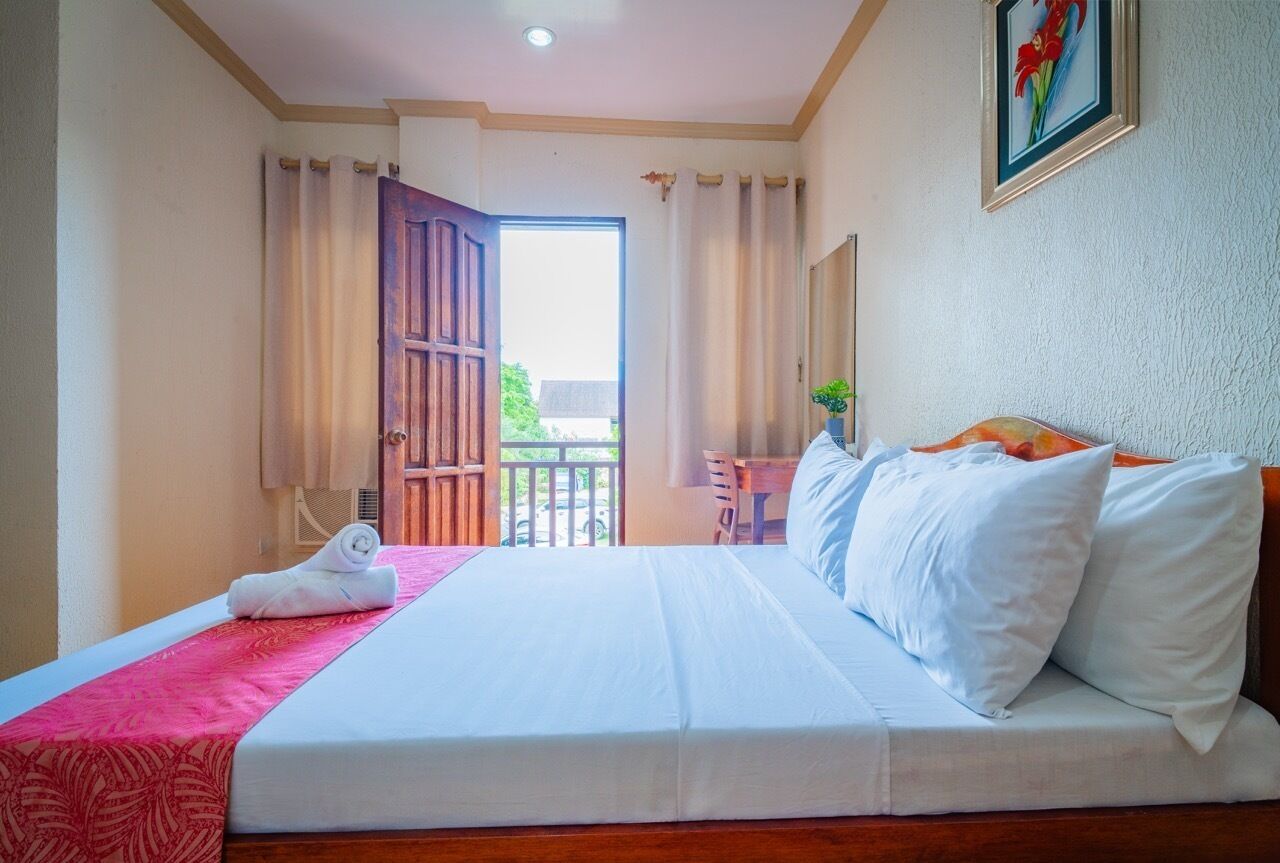 Deluxe Double Room | Free WiFi