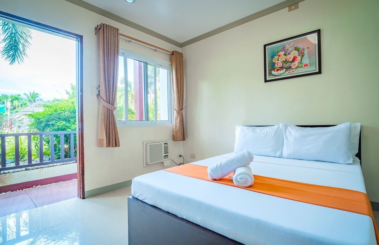 Standard Double Room | Free WiFi