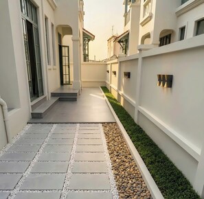 Luxe villa, uitzicht op stad | Details aan de buitenkant