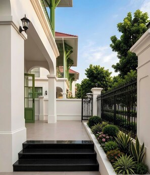 Luxe villa, uitzicht op stad | Details aan de buitenkant