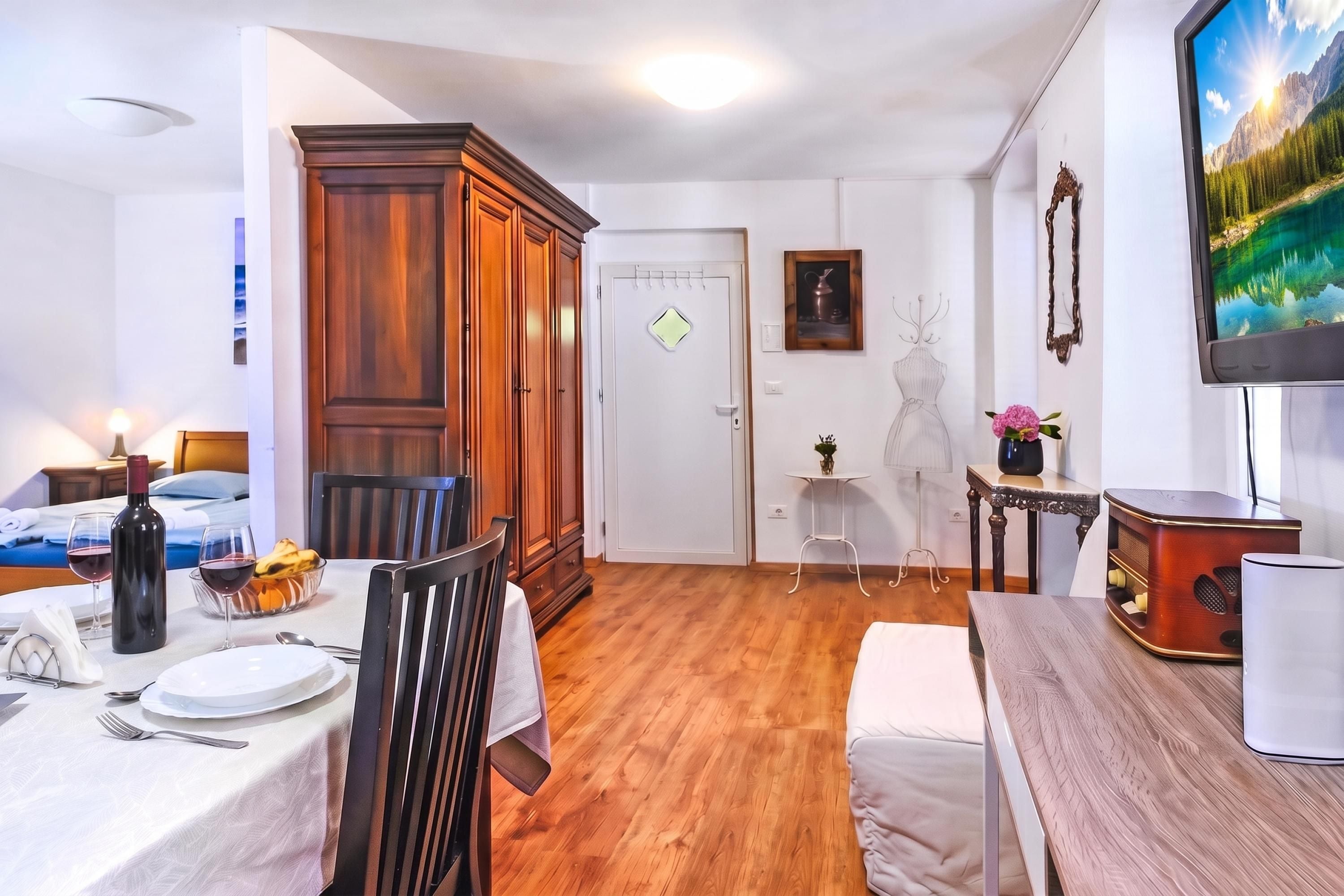 Standard Studio, Microwave (Nobile Studio in the Historic Town) | Living area