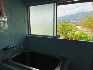 Bathroom - Vrbo Property (南阿蘇村)