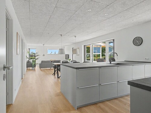 "Iolani" - 2.2km from the sea by Interhome