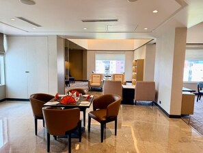 Dining - J J Plaza JHV Cantonment Varanasi (Varanasi)