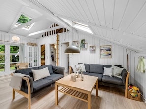 TV - "Hege" - 1km to the fjord by Interhome (Hemmet)