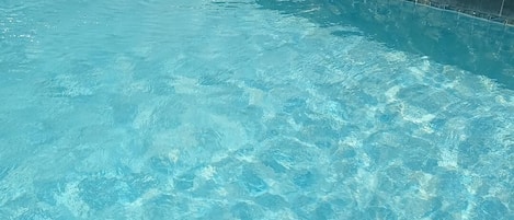 泳池