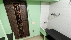 Unclassified image, 4 of 33, button - Sri Arunachala Homestay (Tiruvannamalai)