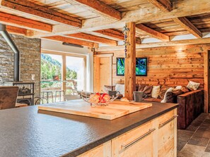 Fernseher, Kamin