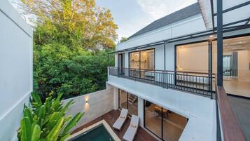 Vila Comfort, pemandangan kolam renang | Teras/patio