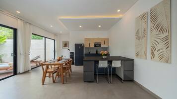 Vila Comfort, pemandangan kolam renang | Dapur pribadi