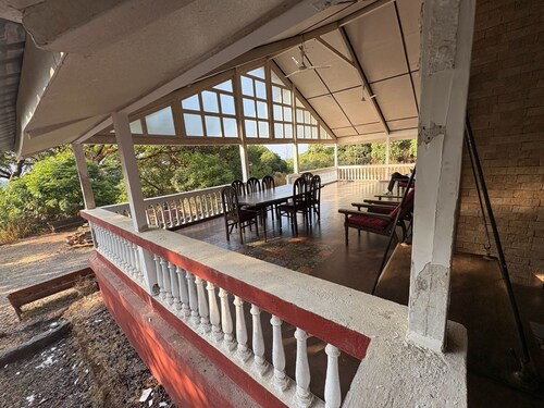 Zenith Holiday Home