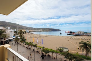 On the beach, beach towels - Vrbo Property (Arona)