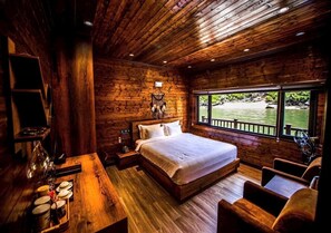 Basic Double Room, Ocean View | Free WiFi - Hai Phong Floating House (Hai Phong)