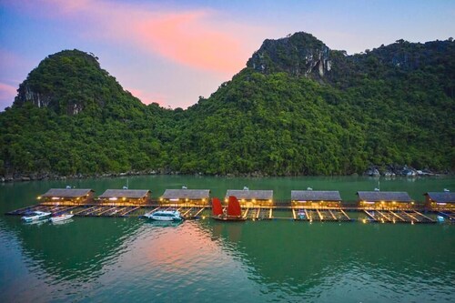 Hai Phong Floating House