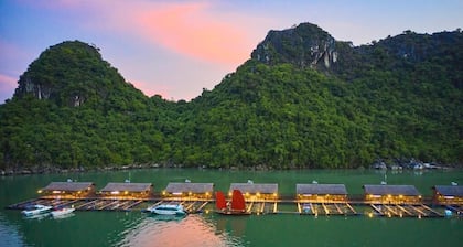 Hai Phong Floating House