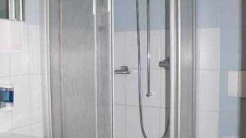 Dobbelt- eller tomannsrom – comfort, balkong | Bad