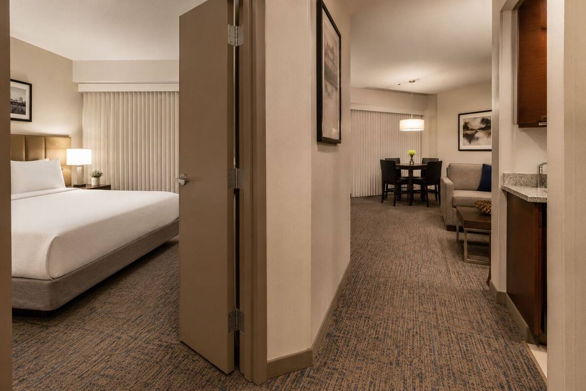 Chambre Standard | Fer et planche à repasser, Wi-Fi gratuit