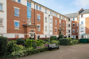 Exterior - Student Only Westhill Hall (Sheffield)