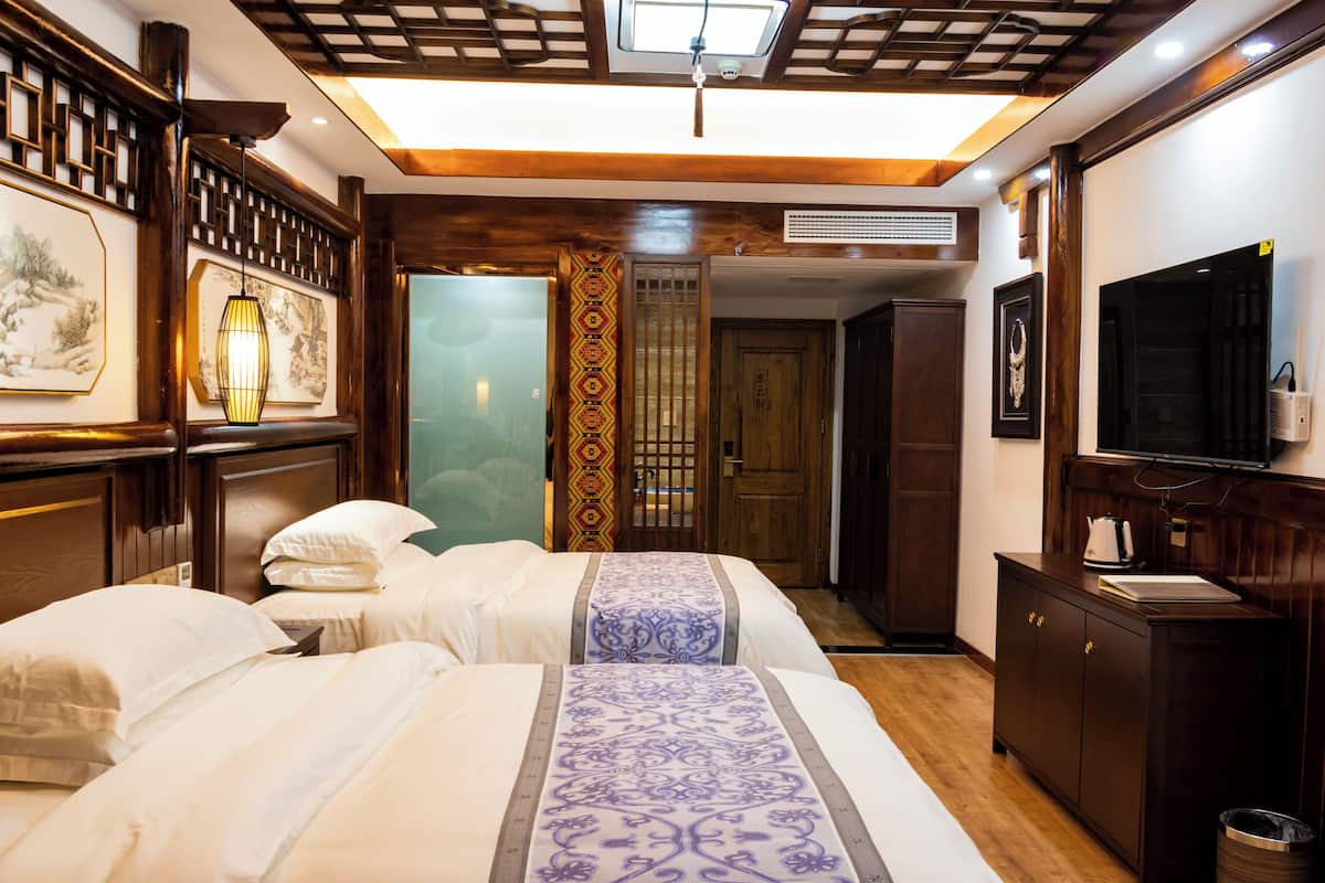 Superior Twin Room | Blackout drapes, WiFi (free), individually decorated