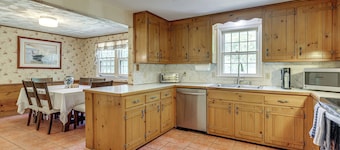 Classic Cape House 5M to Nauset Beach