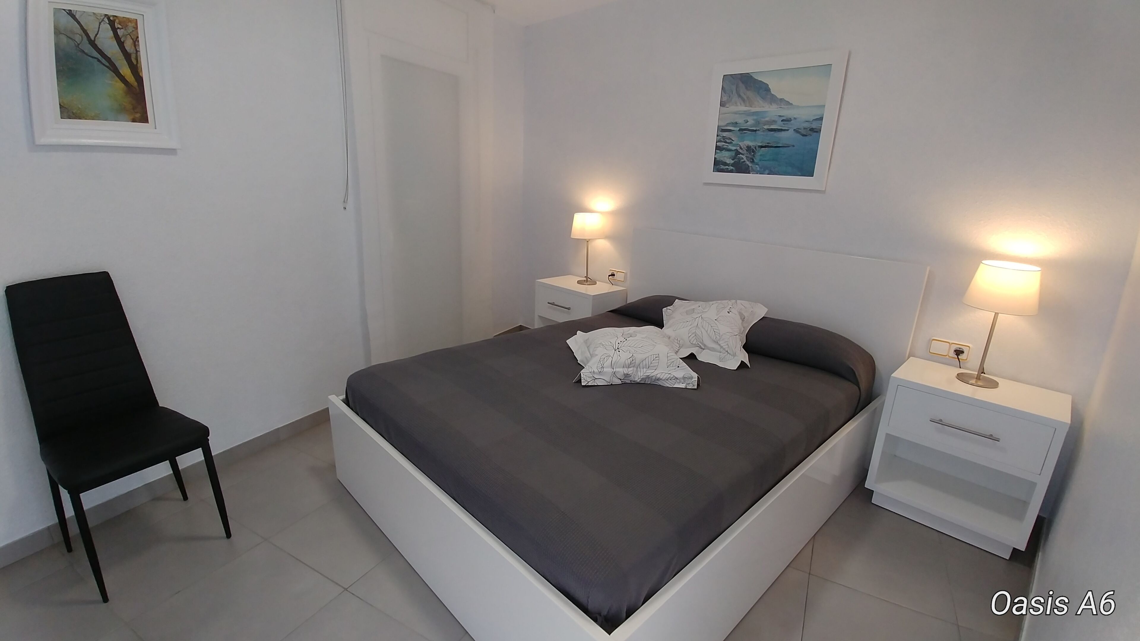 2 slaapkamers, een strijkplank/strijkijzer, gratis wifi