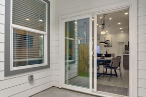 Dining - 5 Mi to NRG Stadium! Family Escape w/ Fenced Yard (Houston)