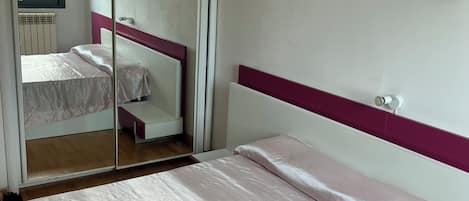 2 bedrooms, Internet
