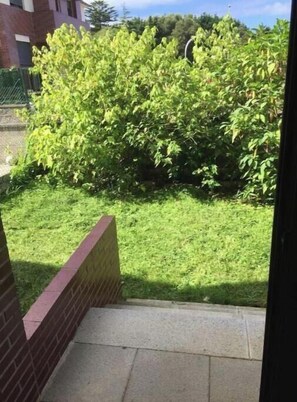Unclassified image, 3 of 18, button - Cozy one-bedroom apartment with a garden (Miengo)