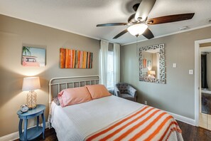 Room - Cedar Creek Lake 'Amarianna Cove' Paradise! (Gun Barrel City)