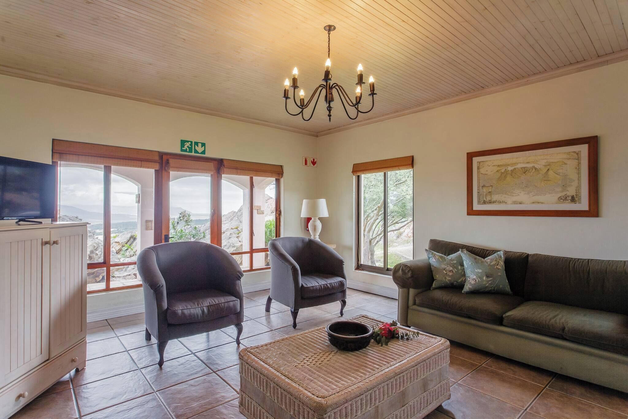 Barton Blue Crane Near Hermanus Pool & Hot Tub - Bot River