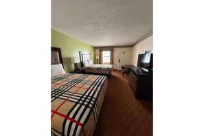 Room - 2 Queen Beds Non-Smoking (Whitesboro, TX)
