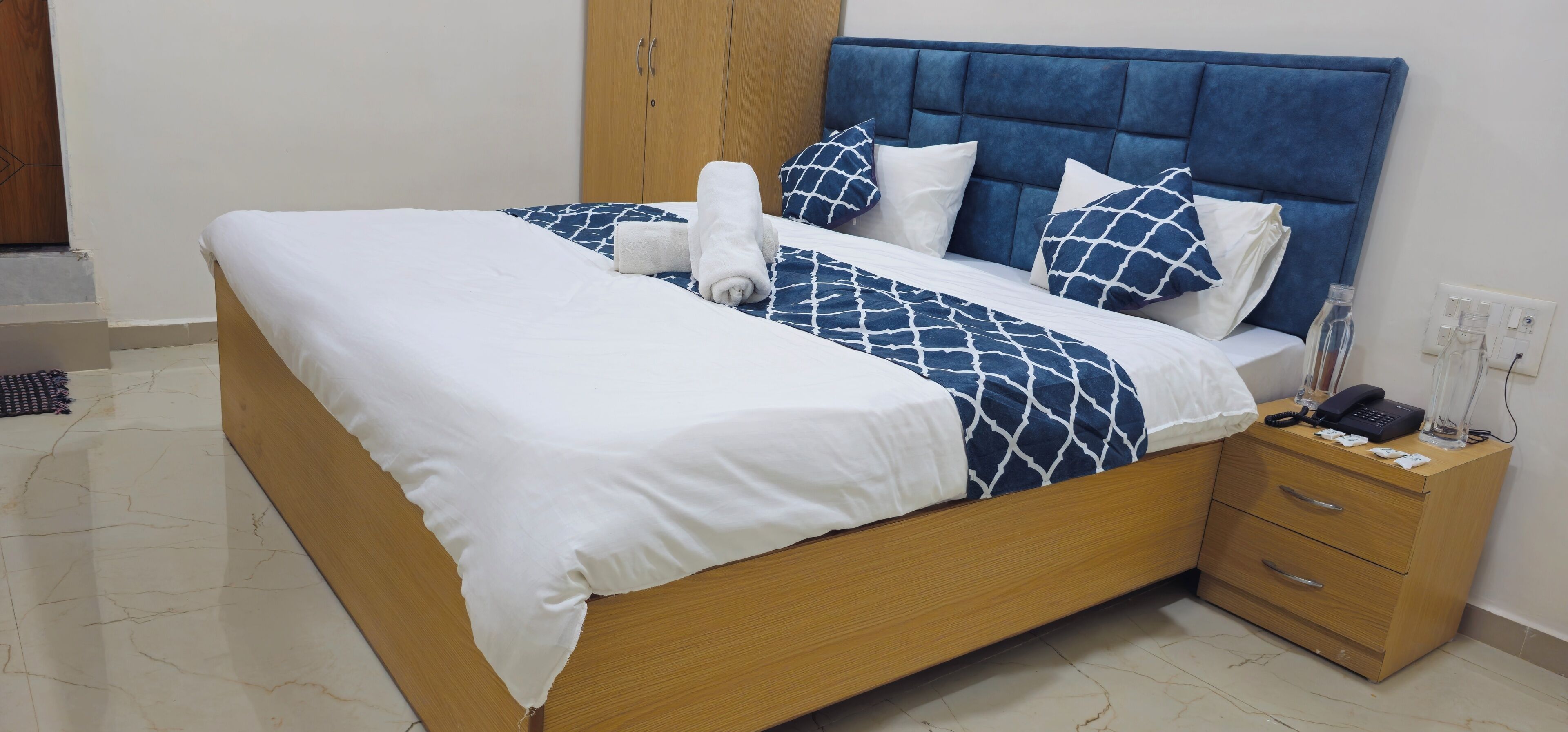 Deluxe Double Room, City View | In-room safe, desk, laptop workspace, free WiFi