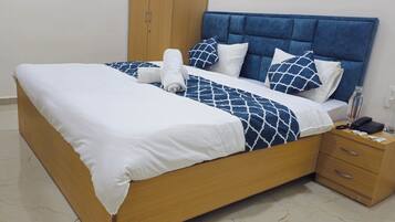 Deluxe Double Room, City View | In-room safe, desk, laptop workspace, free WiFi