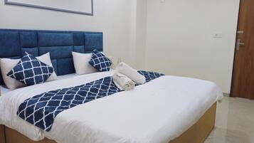 Deluxe Double Room, City View | In-room safe, desk, laptop workspace, free WiFi