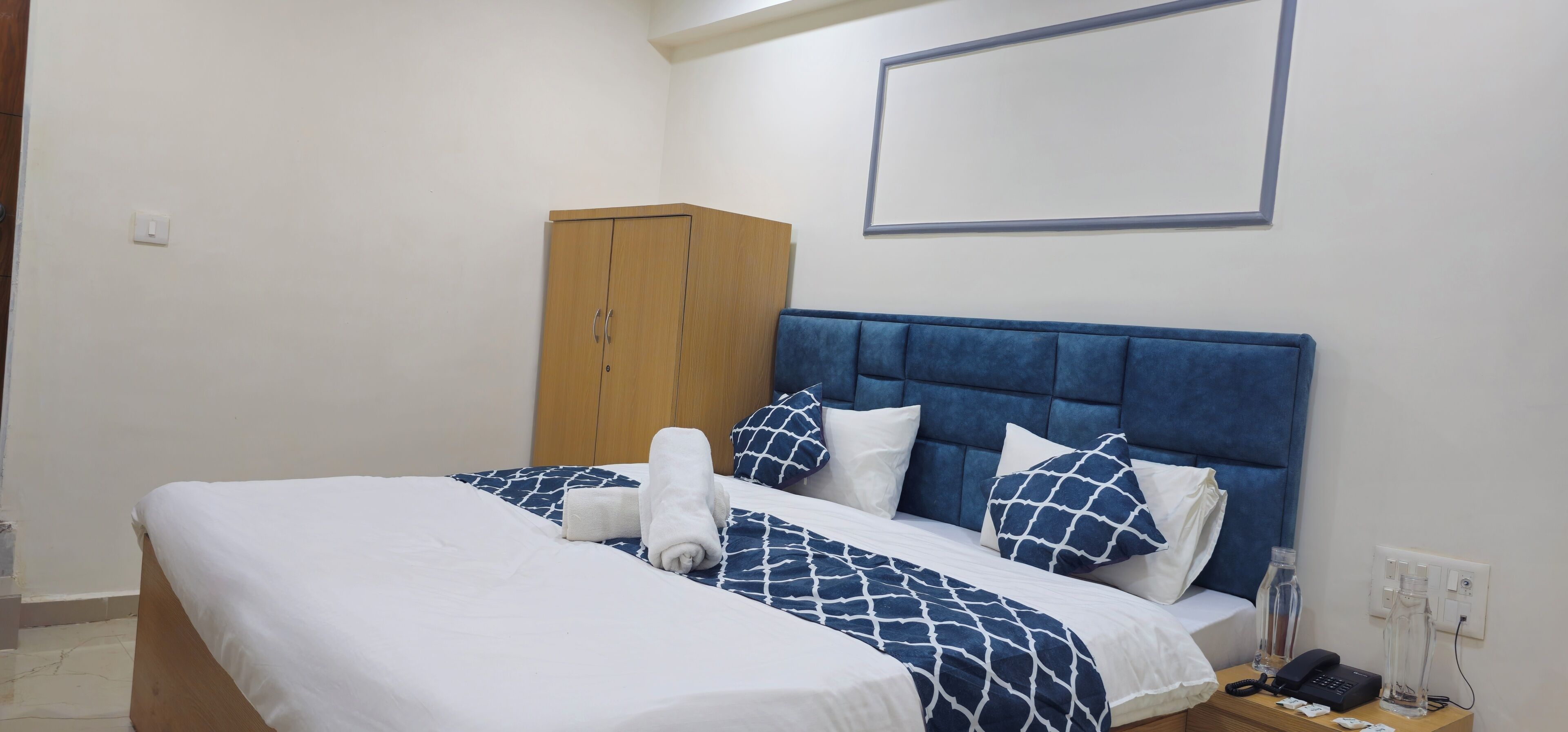 Deluxe Double Room, City View | In-room safe, desk, laptop workspace, free WiFi