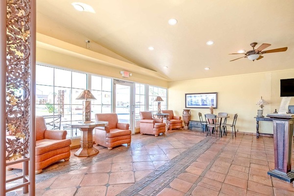 Entrance / Reception