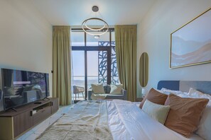 Apartment, Balkon | Bügeleisen/Bügelbrett, kostenloses WLAN