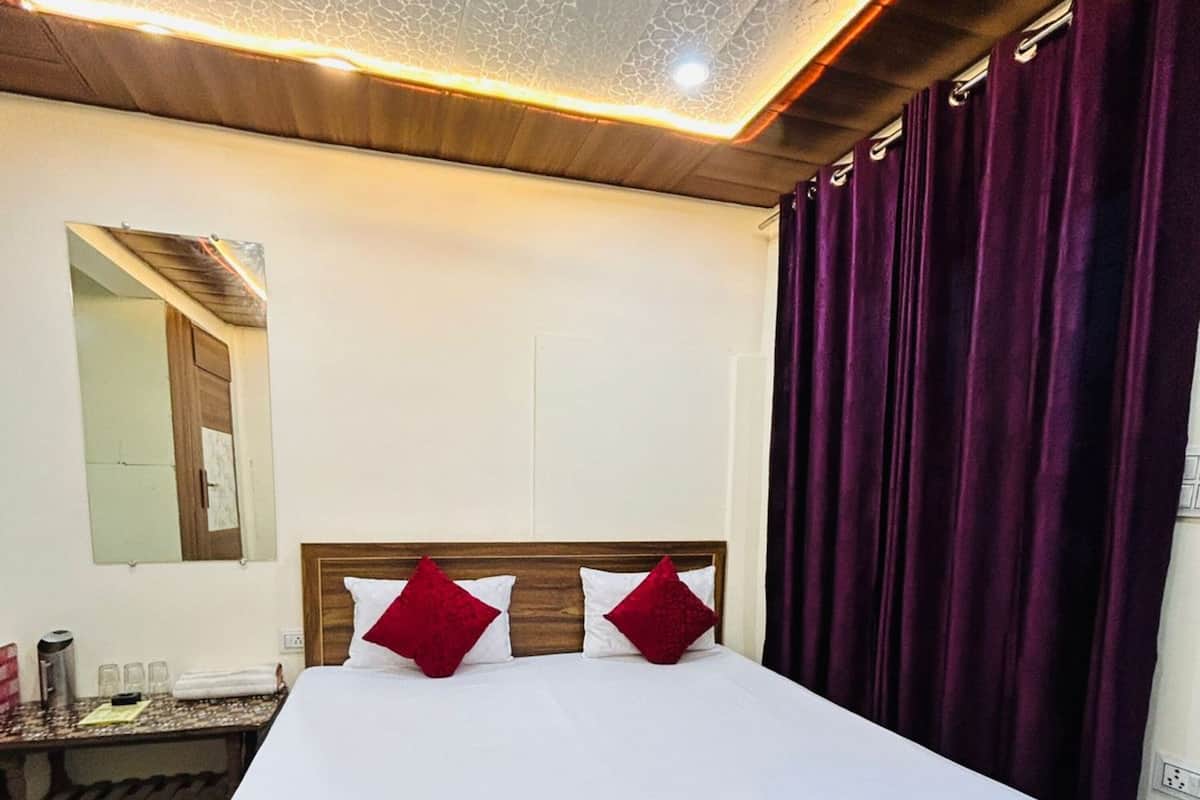 Camas plegables/adicionales y ropa de cama