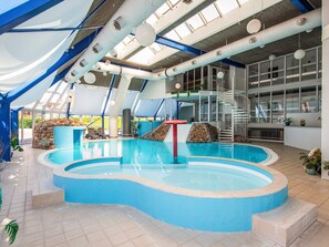Ferienhaus | Pool | Innenpool, Außenpool