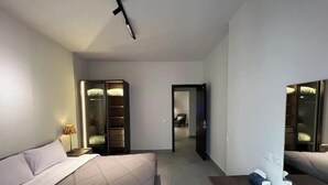1 camera, ferro/asse da stiro, Wi-Fi, lenzuola