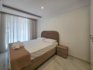 Room - 12 - Ifestos Suites by SDR (Paralia)