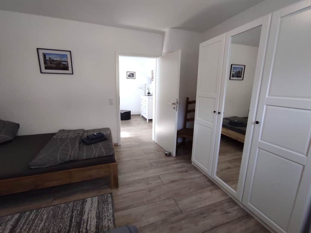 2 chambres, fer et planche à repasser, Wi-Fi, draps fournis