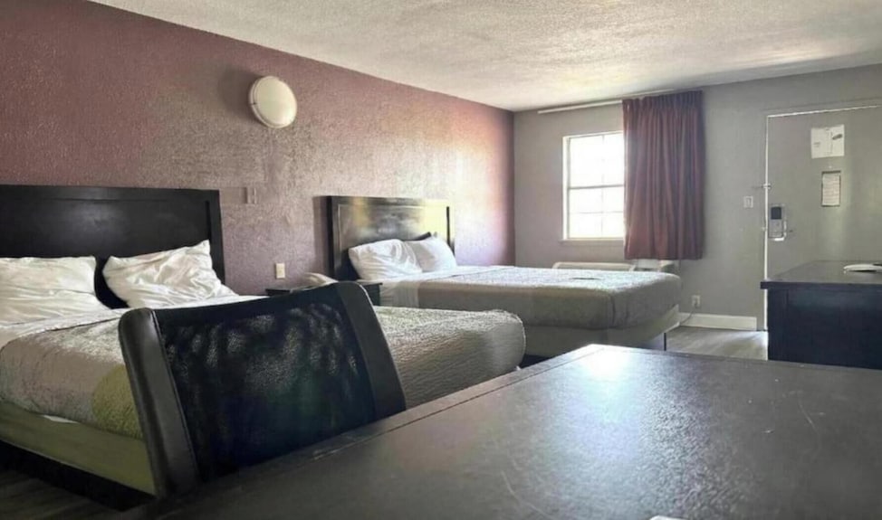2 Queen Bed | Smoking - Arkansas